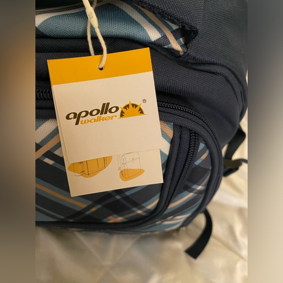 Brand new Apollo walker Picnic Backpack Set for 4 with Cooler Compartment - Picture 3 of 6